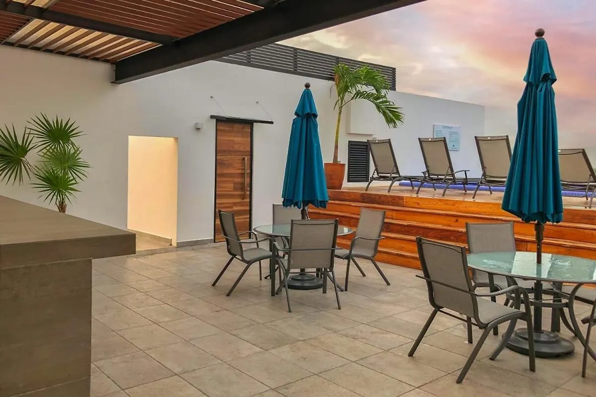 Luxe Top-Floor Incredible Roof Pool At Complex Playa del Carmen Apartment