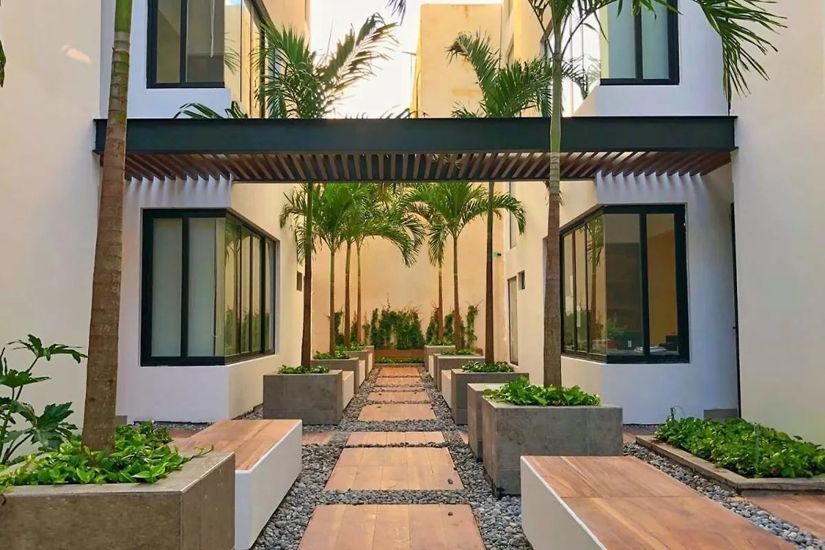 Luxe Top-Floor Incredible Roof Pool At Complex Playa del Carmen Apartment